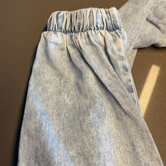 Bershka Bleached denim Jumpsuit with front zipper long sleeves - Picture 9 of 16